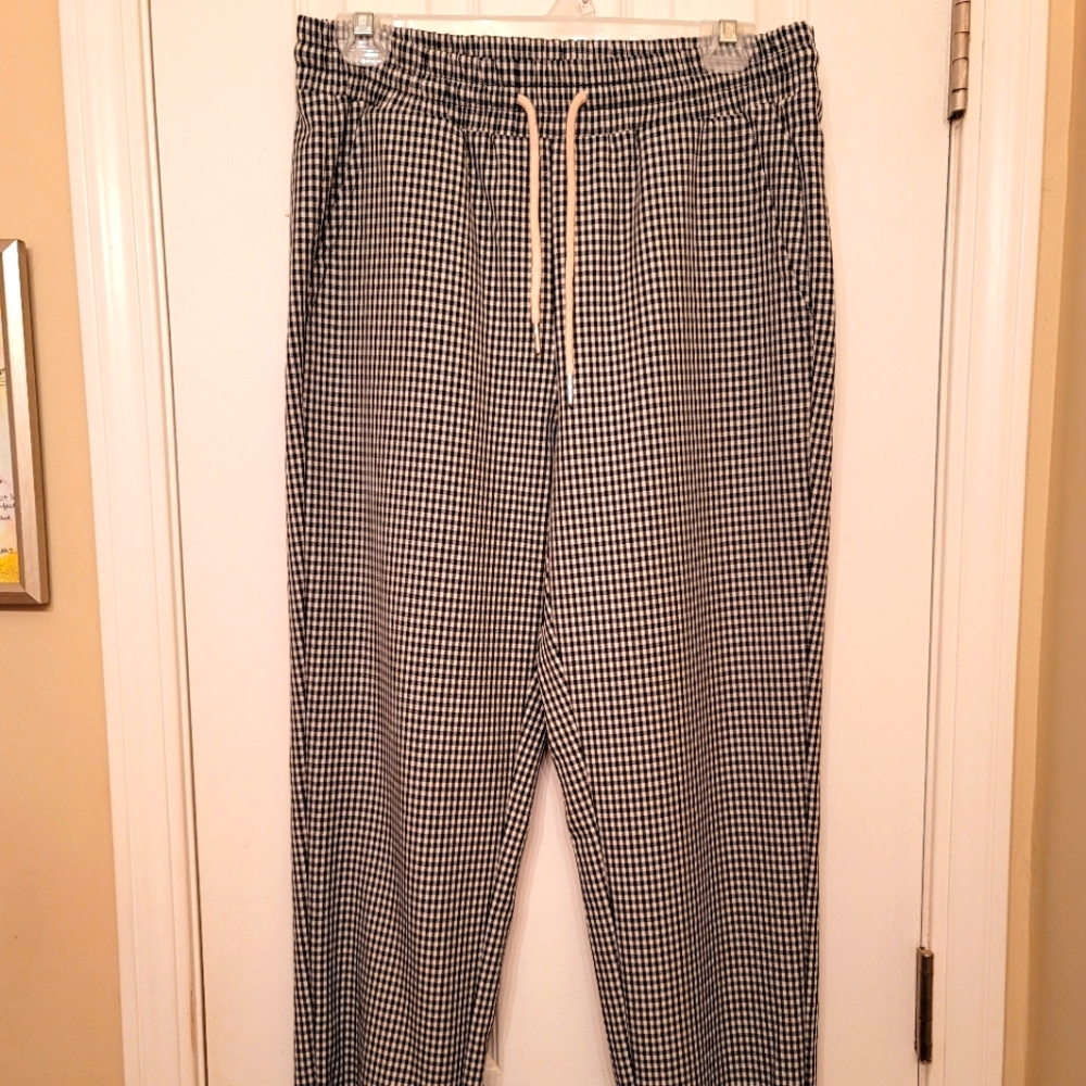 Womens black and white gingham pants